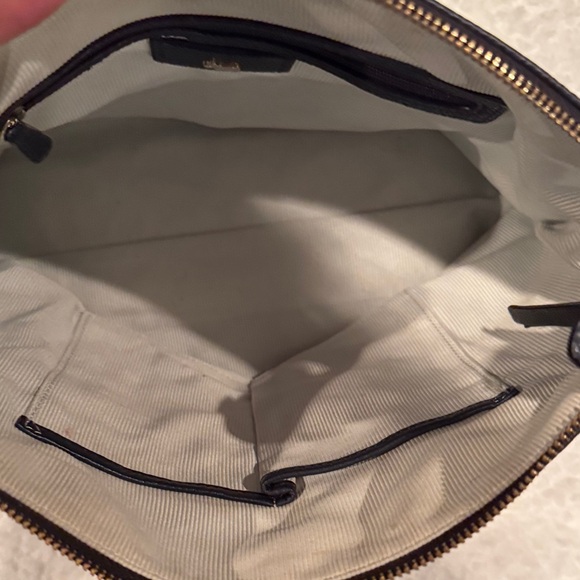 Radley London Smith Street leather zip-top shoulder/crossbody bag in navy blue - Picture 9 of 16